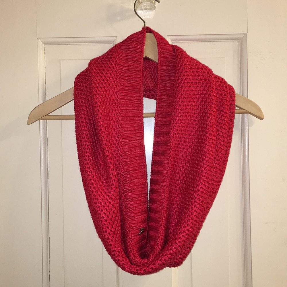 Victoria's Secret knit red infinity scarf